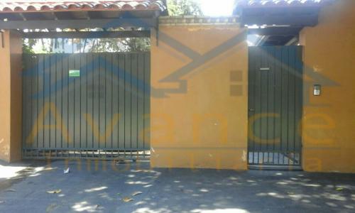 EN OFERTA BELLÍSIMA CASA
